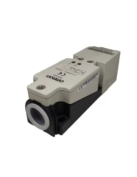 Omron e2q2-n20f3-g inductive proximity sensor parallelep sn 20mm pnp na//nc 10 60vdc pg13