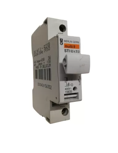 Merlin gerin 15635 portafusibile sezionabile 8,5x31,5 1p ma