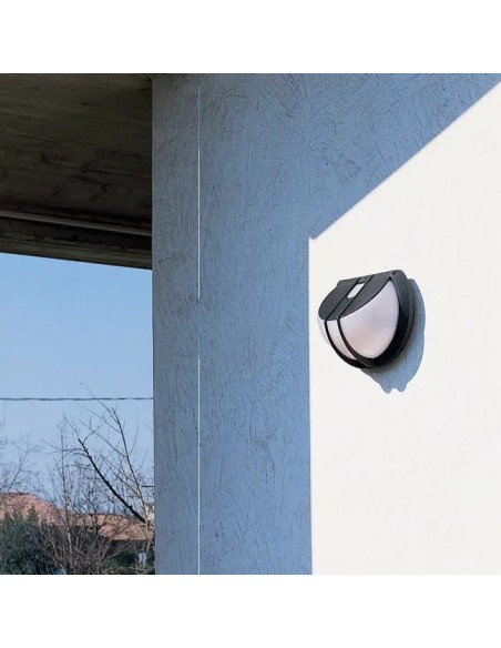 Ivela 132211: Applique Nera FLC 1x18 G24D2 - L'illuminazione perfetta