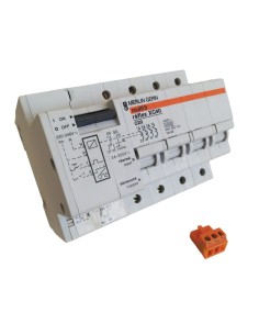 INTERRUTTORE REFLEX XC40 4P 40A 4,5K COMANDO 220V CURVA C