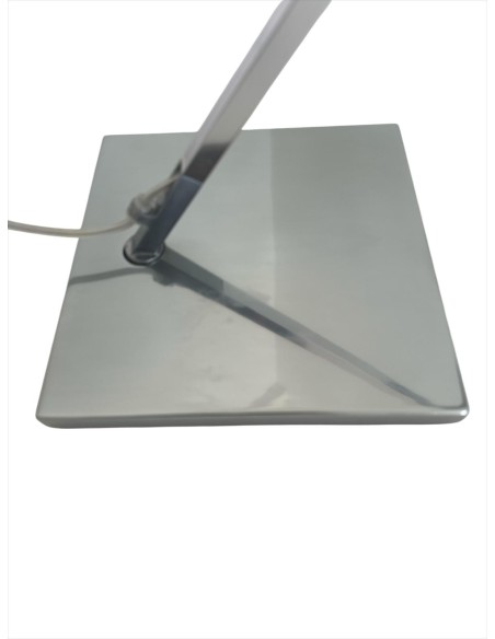 Flos kelvin T e27 60w aluminum with glossy base (with slight defects) used for display